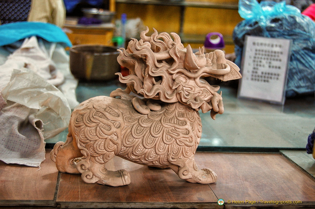 Raw moulded lion