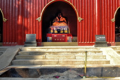 Puning Si - Buddha Pavilion