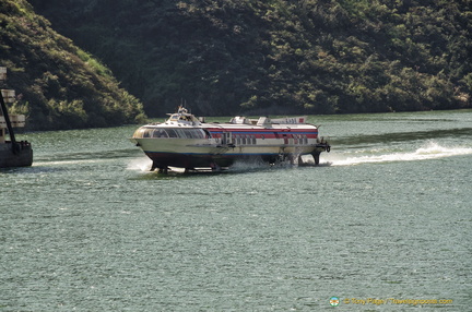 Hydrofoil Service from Chongqing to Yichang
