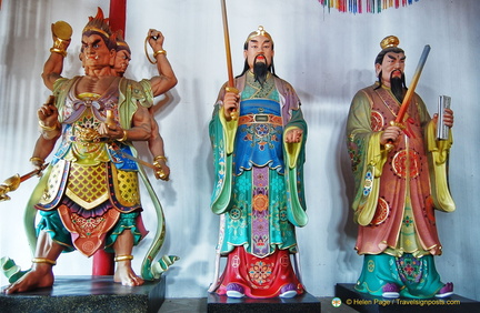 Jade Emperor Hall Statues